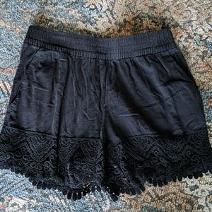 ⭐3/15$⭐ H&M Lace Black shorts